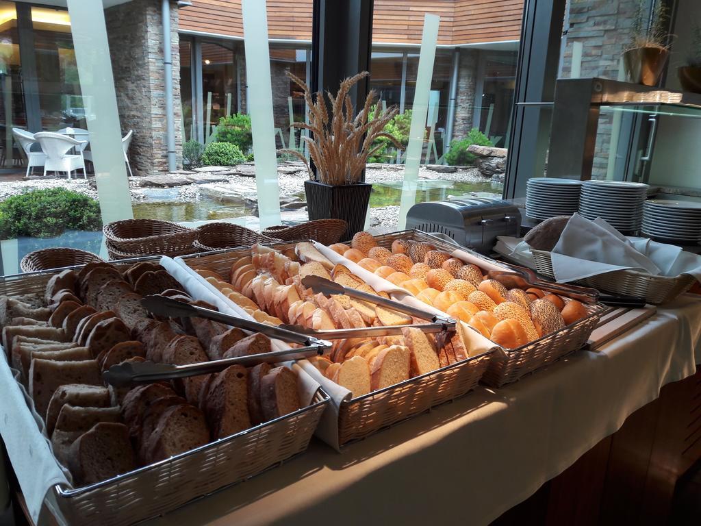 Terme Zrece - Hotel Atrij Zewnętrze zdjęcie